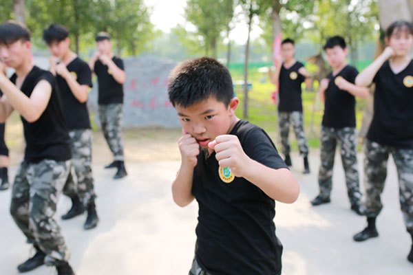青少年篮球爱好者综合训练方案_0